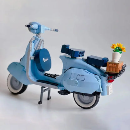 Roman Holida Vespa 125 Technical 10298 Famous Motorcycle City MOTO Assembled Building Blocks Brick Model Toy For Kids Gift