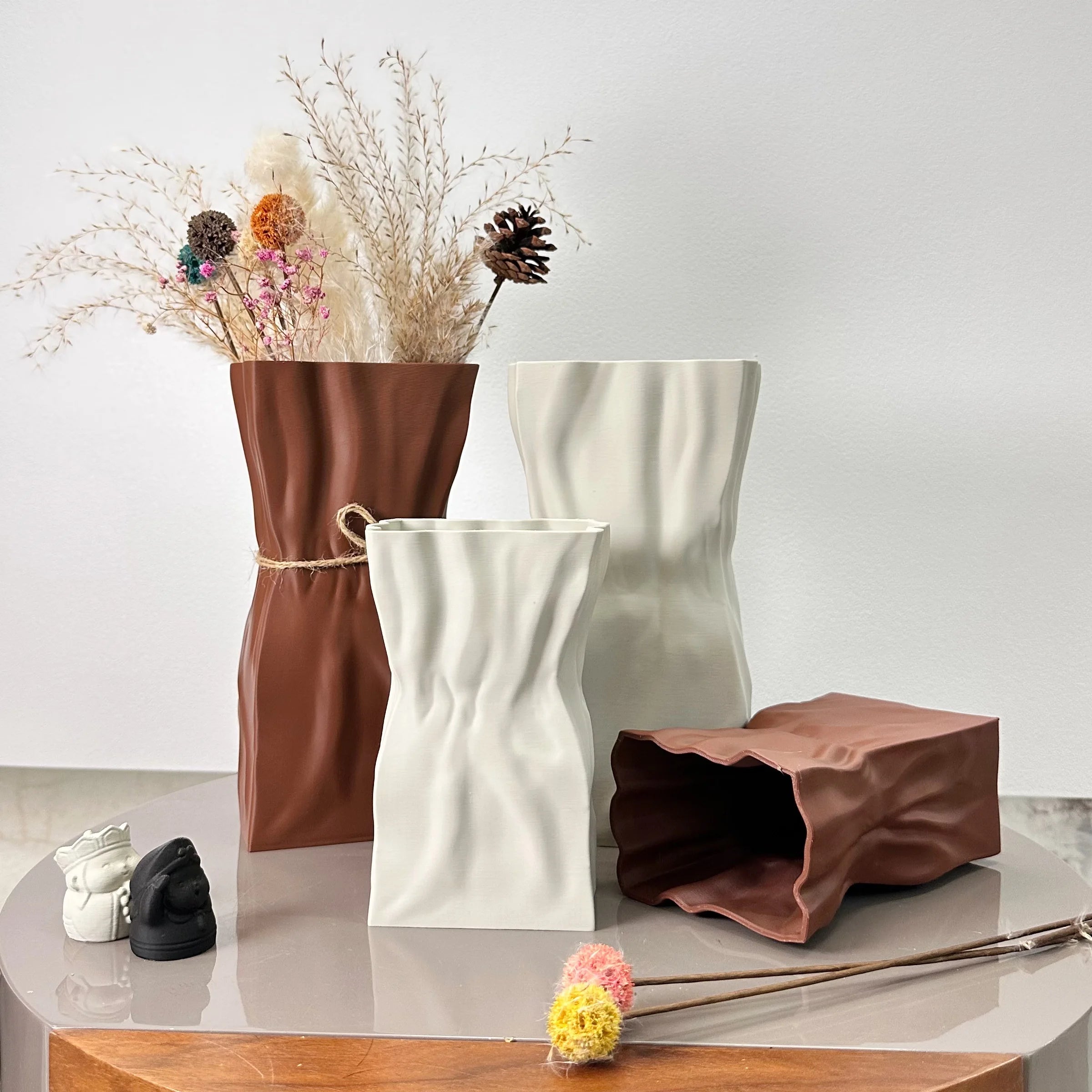 2-Piece Set of Multi-Color Simple Scandinavian Pleated Paper Bag Vases, Dry Flower Vases for Home Decoration Ornaments, Foyer Decoration Vases, Office Decoration Vases, Holiday Gift Vases