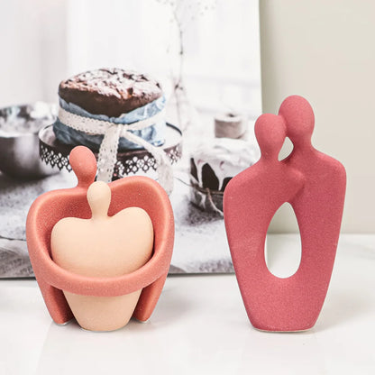 Latest Nordic Simple Style Love Sculptures Ceramic Couple Statues Sweet Hug Figures Grainy Surface Gift For Birthday Wedding
