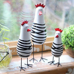 Stylish Painted Chicken Statue Handmade 3 Sizes Painted Chicken Ornament Carved Chicken Decoration 3Pcs/Set acacuss
