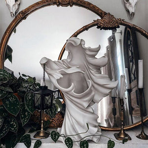 The Ghost Looking for Light New Hell Messenger Witch with Lantern Realistic Resin Ghost Sculpture for Halloween Scary Decoration acacuss