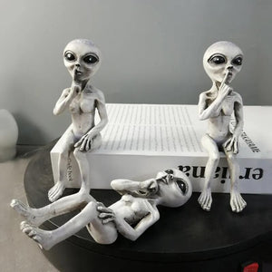 UFO Alien Cute Statue Sculpture Halloween Decor for Outdoor Garden Home Desk Organizer Office Accessories Party Decor Kids Gifts acacuss