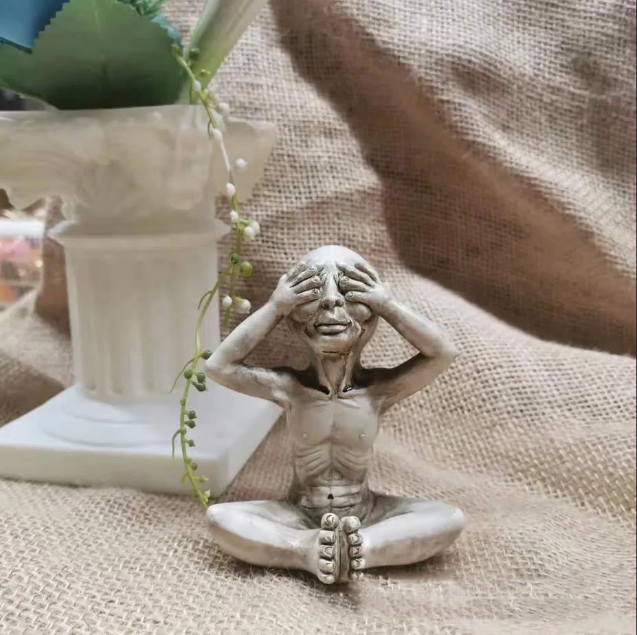 UFO Alien Cute Statue Sculpture Halloween Decor for Outdoor Garden Home Desk Organizer Office Accessories Party Decor Kids Gifts acacuss