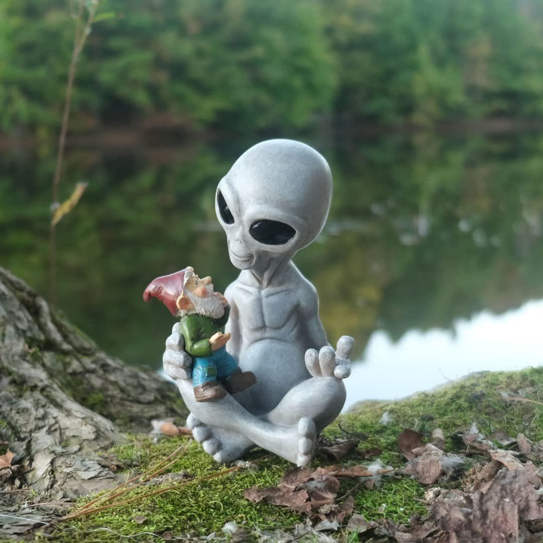 Unique Alien Gnome Ornament Resin ET Decorative Figurines Gnome Dwarf Statue Crafts Christmas Garden Desk Decoration Home Decor acacuss