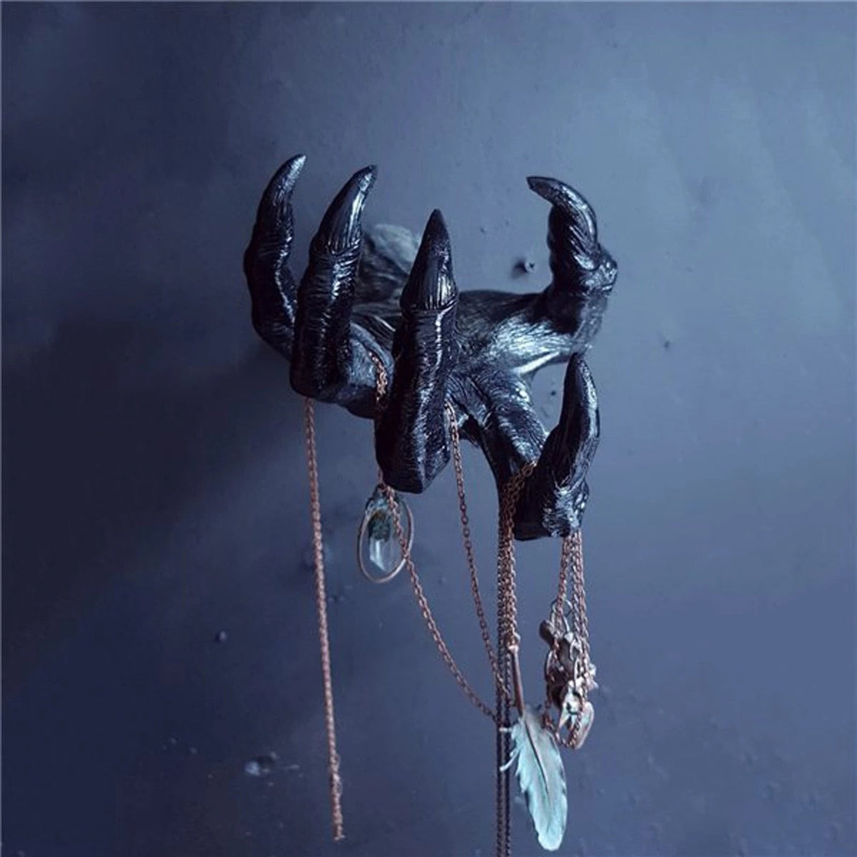 Witch Hand Wall Hanging Wall Hanger Decoration Wall Simulation Devil Hands Statue 3d Open Hand Sculpture Resin Decorative Art acacuss