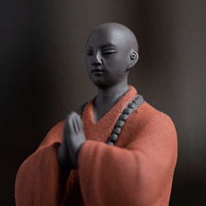 Zen Purple Sand Pray Little Monk Tea Pet Figure Sculpture Fairy Garden Statues Landscape Tearoom Decoration Meditation Buddhism acacuss