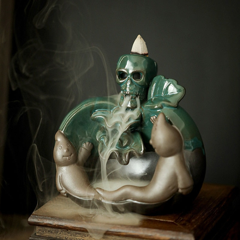 European Halloween Ceramic Ornaments Skull Backflow Incense Burner Creative Easter Halloween Incense Burner Decorations acacuss