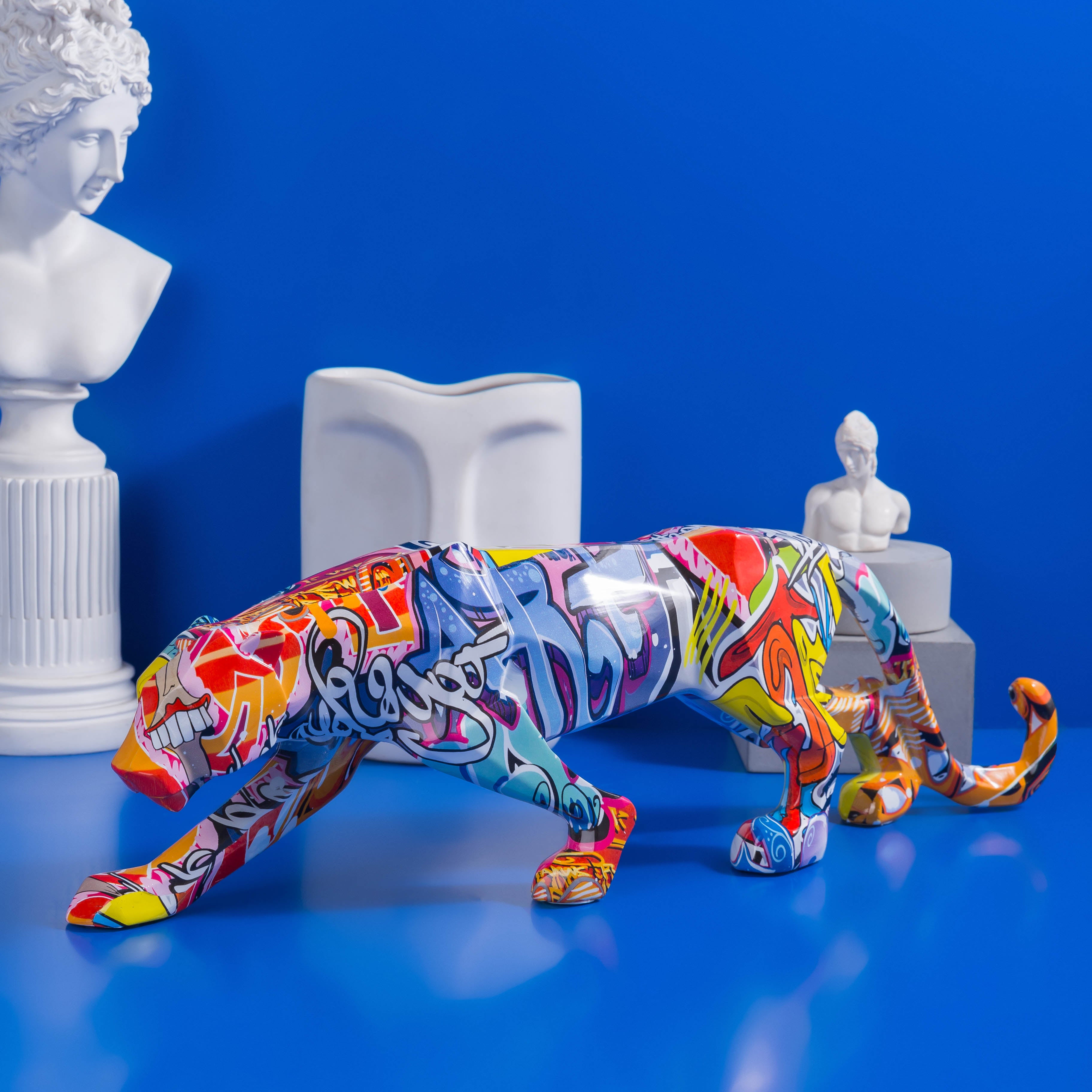 Painted Art Decorations Graffiti Simple Creative Leopard Color Home Entrance Wine Cabinet Office Ornaments Resin Crafts Decor acacuss