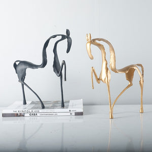 Simple Creative Metal Hollow Out Horse Desktop Ornament Animal Sculpture Living Room Decoration Abstract Crafts Home Decoration acacuss