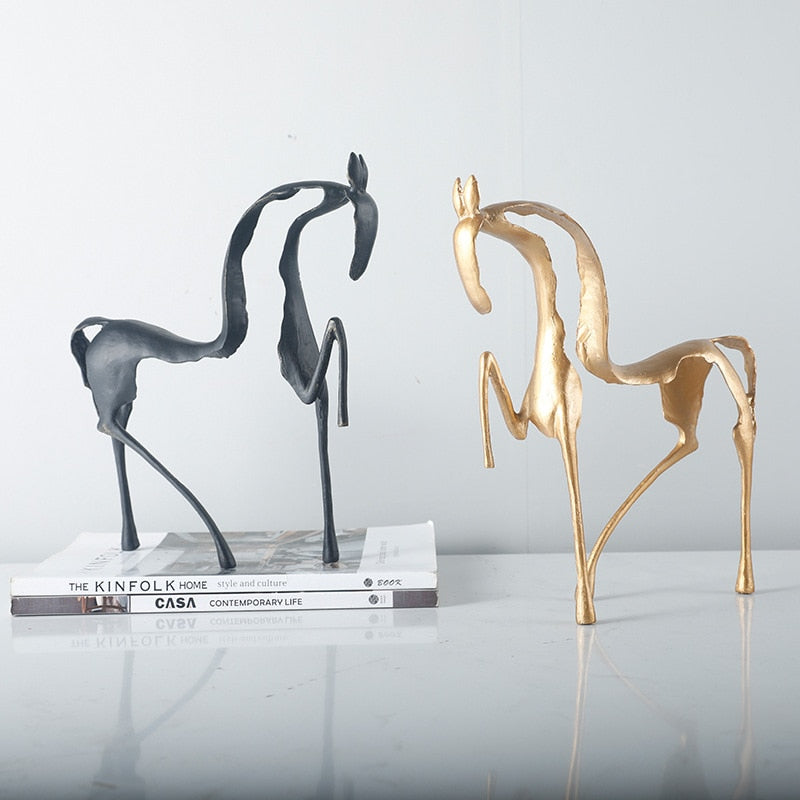 Simple Creative Metal Hollow Out Horse Desktop Ornament Animal Sculpture Living Room Decoration Abstract Crafts Home Decoration acacuss