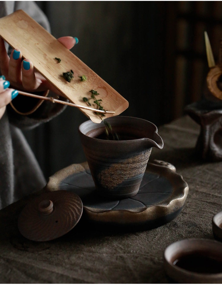 Stoneware Gaiwan Handmade Pottery Unique Hat Pot Iron Glaze Teapot 140ml capacity - acacuss